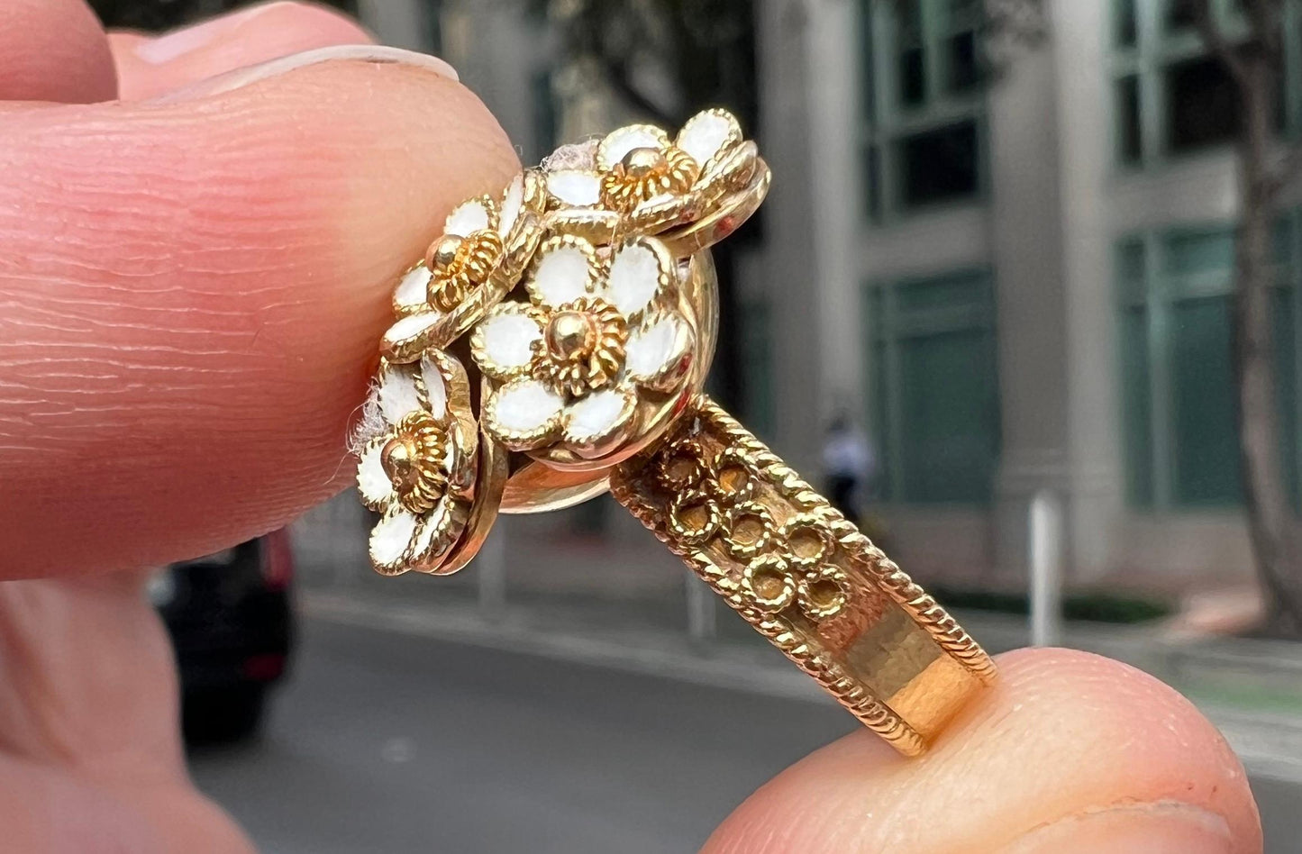 Victorian Floral Bouquet Enamel Ring 18k Yellow Gold