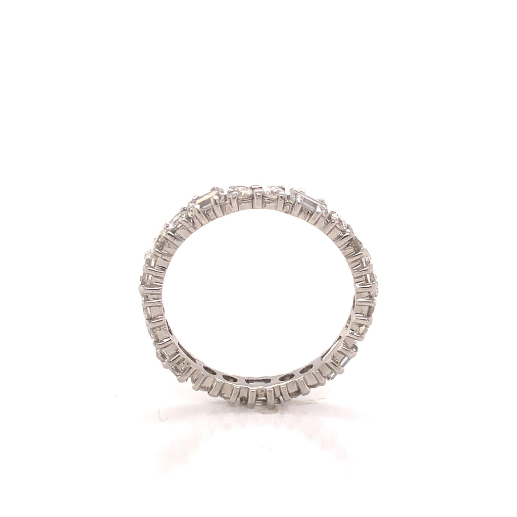 Baguette & Round Cut Diamond East West Set 18k Wedding Band