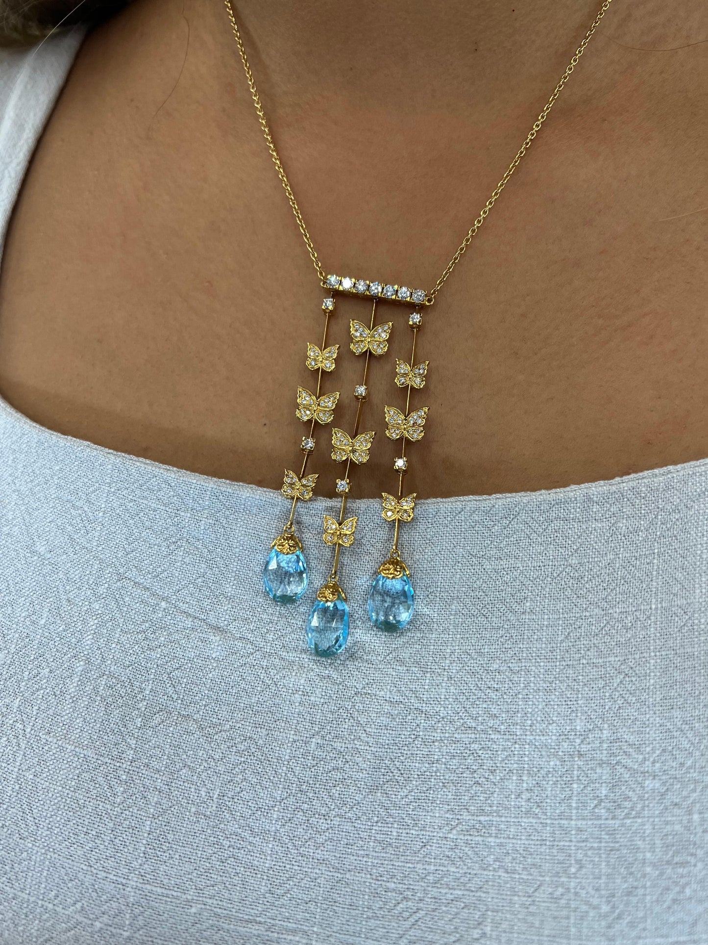 Carrera Y Carrera Baile Mariposa Butterfly Diamond Topaz 18k Necklace & Earrings