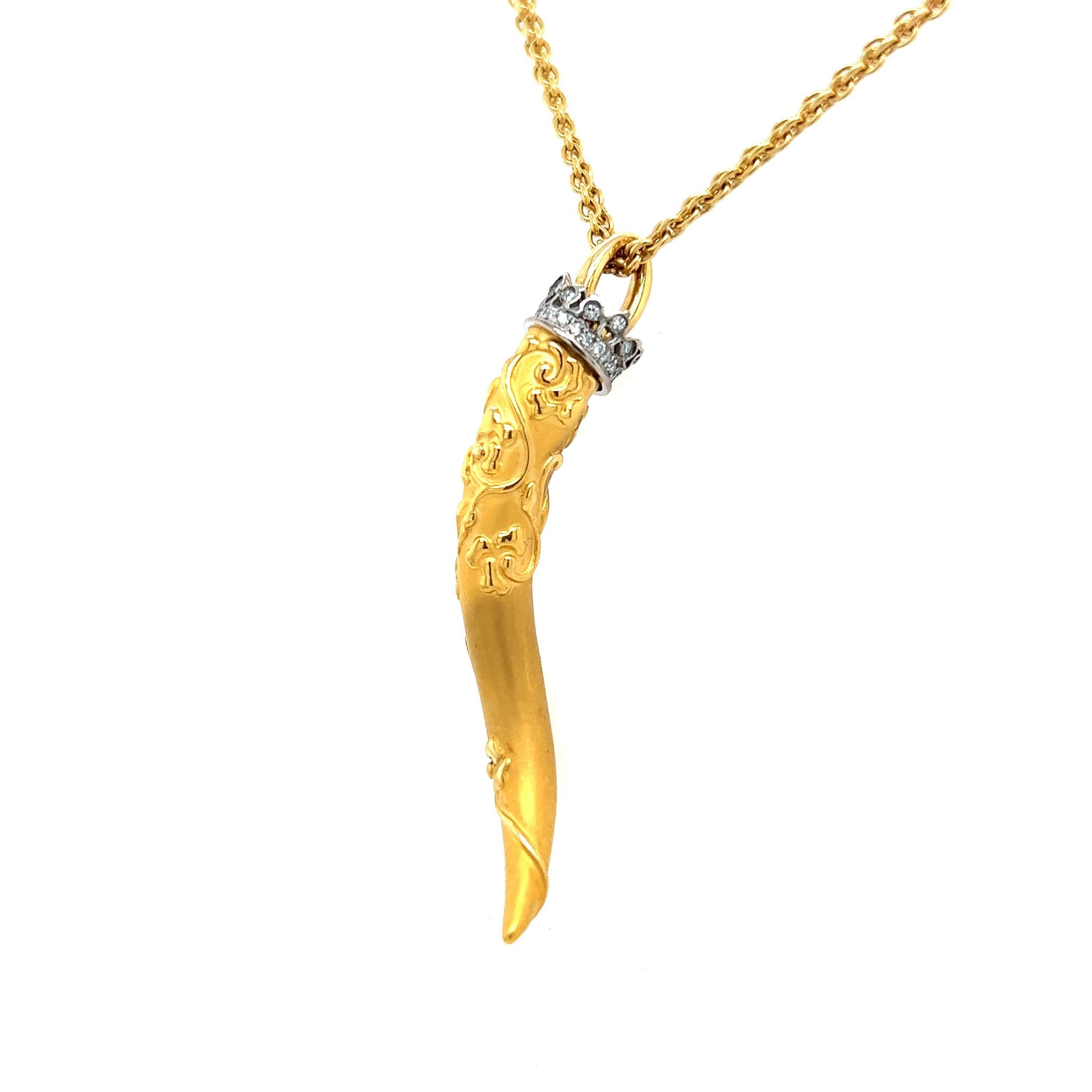 Carrera y Carrera Diamond Cornicello Italian Horn with Crown 18k Yellow Gold