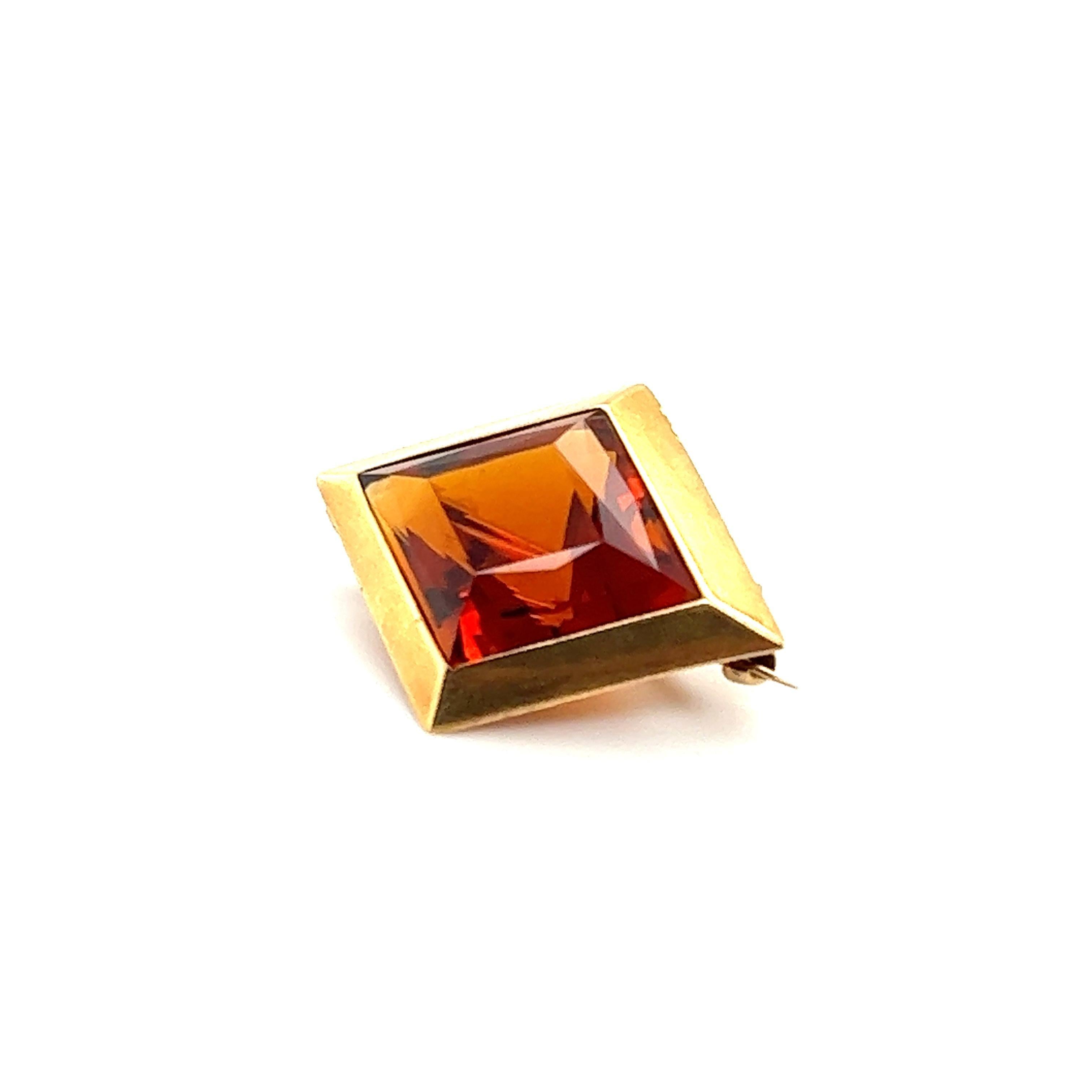 J.E. Caldwell & Co. Citrine Gemstone Shield Brooch Pendant 18k Yellow Gold