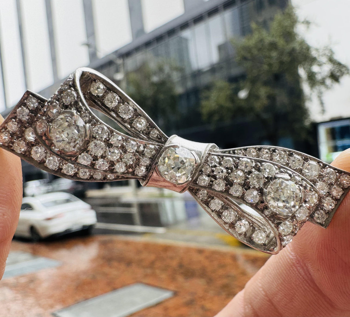 Tiffany & Co. Art Deco Platinum Ribbon Bow Old Mine Cut Diamonds